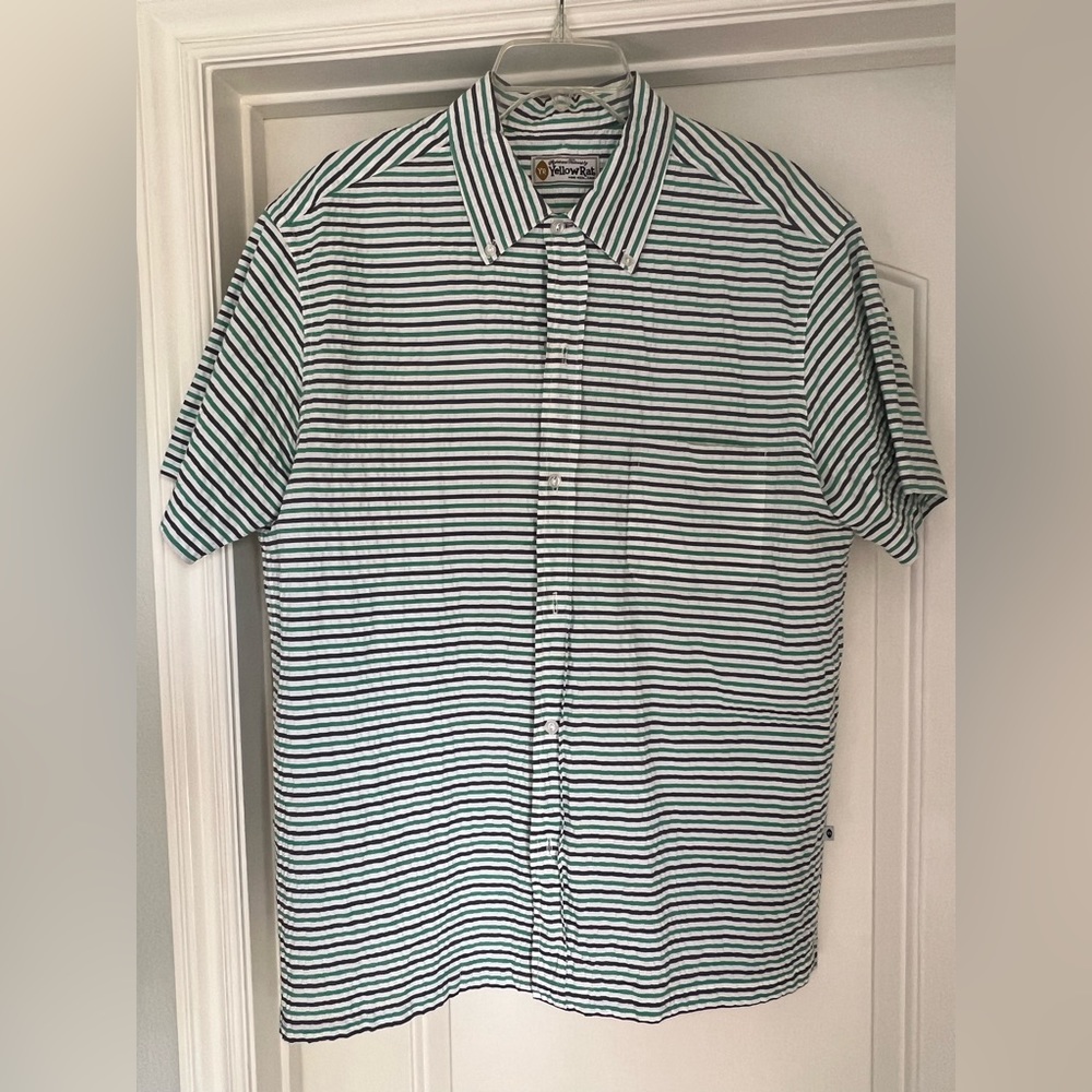 Yellow rat short sleeve button down shirt, lightly worn, excellent condition, XL